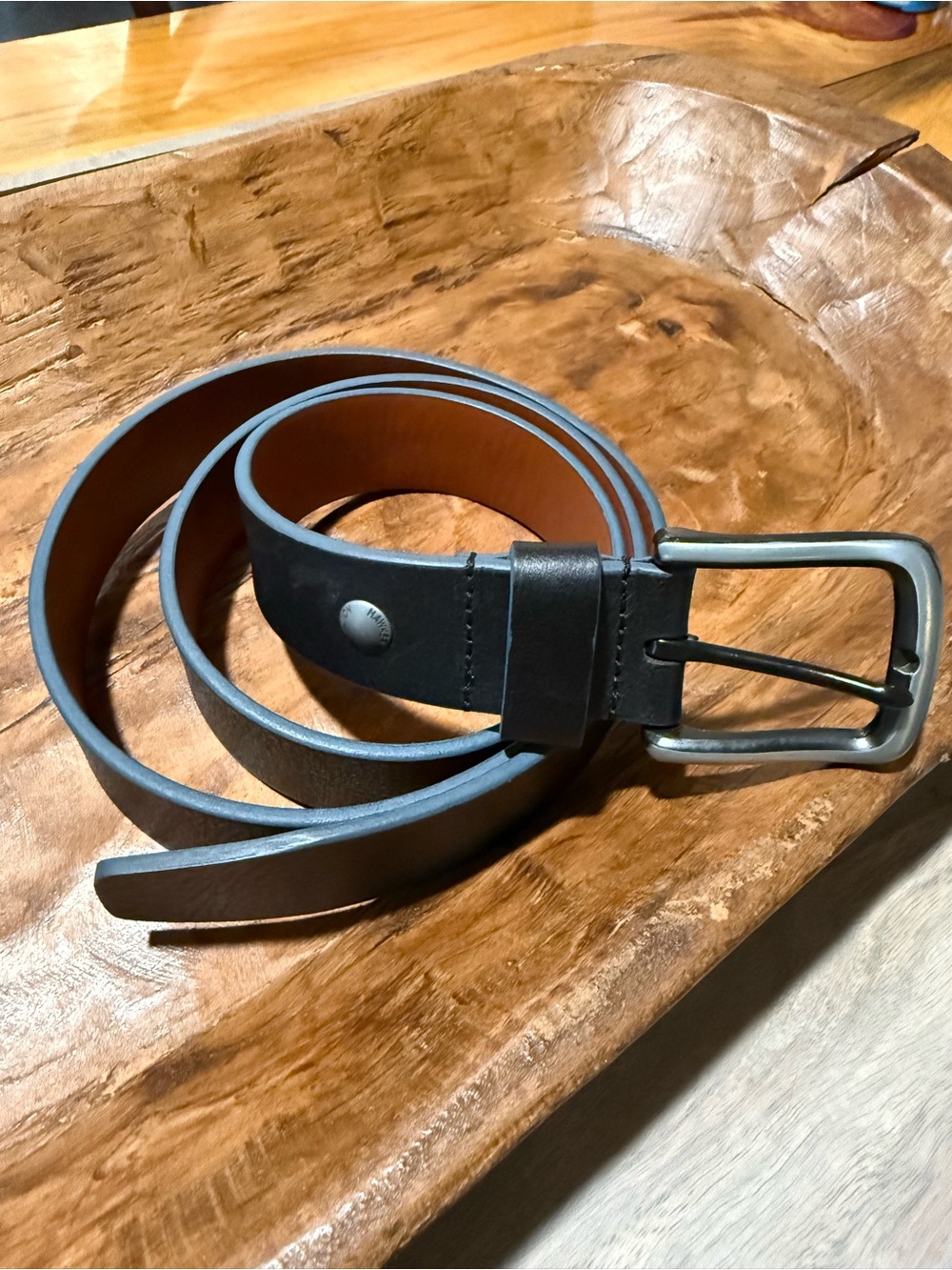 Hawker Rye Collection Men’s Black Leather Belt, Brushed Metal Buckle, Size 42